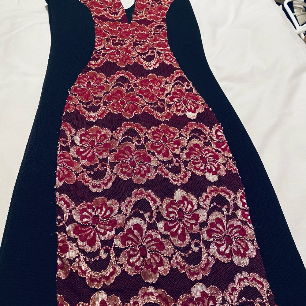 Asian Inspired Sleeveless stunning lowcut dDress with Stretch | Size Small